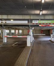 Parkplatz Rathaus Center Dietzenbach APCOA Bild 1