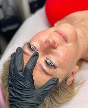 Beauty Salon by Barbora Porsova Bild 11