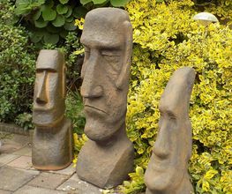 Moai Skulpturen, Nachbildungen der Osterinsel Skulpturen