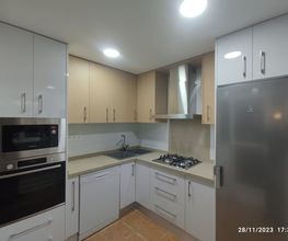CocinaBlancoBrilloyRobleTrigo.jpg