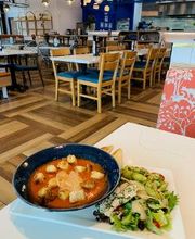 Cafe Express River Oaks image 19