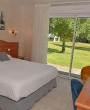 Logis Hostellerie le Châtel image 15