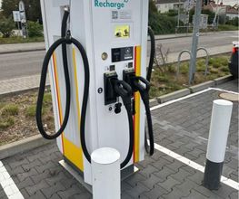 Shell Recharge Charging Station Bild 2