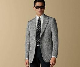 Patterned blazers add refined depth and Italian-crafted distinction to every modern man’s wardrobe.