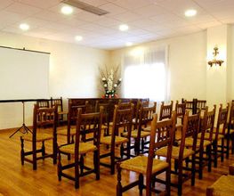 restaurante-tres-caminos-salon-05.jpg