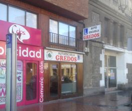 autoescuela-gredos-fachada-01.jpg