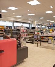 interieur-de-la-pharmacie-sun-store-signy-centre
