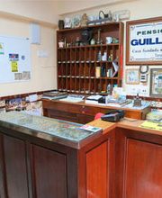 recepcion-hostal-01.jpg