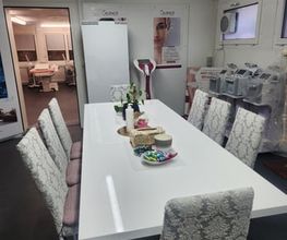 Kosmetikschule/Ausbildungszentrum Petervari Bild 12