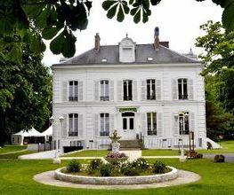 Logis Hostellerie le Châtel image 1