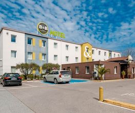 B&B HOTEL Brignoles image 2