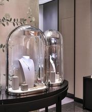 Van Cleef & Arpels (Paris - Galeries Lafayette) image 2