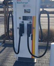 Shell Recharge Charging Station Bild 1