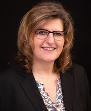 Julia Schlößer Geschäftsstellenleiterin Die Continentale Bild 2