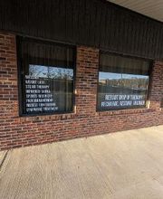 Muscle Therapy Wellness Lounge image 13