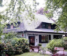 Aussenansicht der Linden-Apotheke