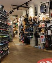 Blue Tomato Shop Rosenheim Bild 11