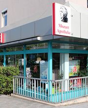 Aussenansicht der Mozart-Apotheke
