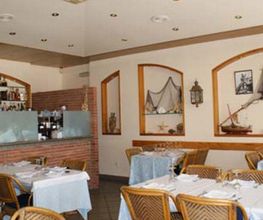 sala-sillas-05.jpg