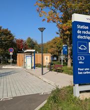 bp pulse Charging Station image 5