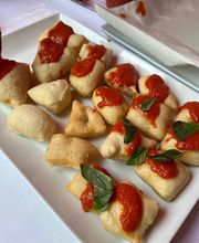 'O Munaciello Neapolitan Pizza image 12