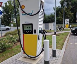 Shell Recharge Charging Station Bild 2