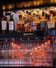 Cue Café Restaurant & Lounge Bar Bild 5