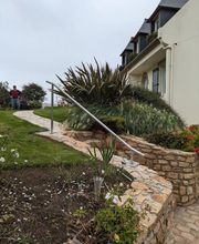 S.J. Jardins image 7