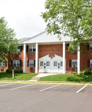 Country Manor Apartments image 18