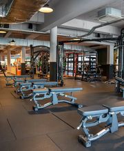 Basic-Fit 24/7 Bild 1