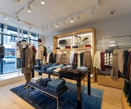 Tommy Hilfiger image 6