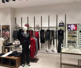 GUESS immagine 4
