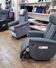 Luftbetten, Pflegebetten, Arbeitsstühle, Nackenstützen, Uribag, Badewannen Lifte, Gehhilfen, Blutdruckgeräte, Leibbandagen, Miederwaren, Brustprothesen, Brustexo, Bademode, Schwangerschaftsmode etc.