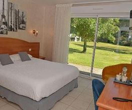 Logis Hostellerie le Châtel image 15