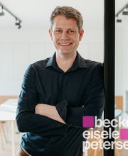 Dr. Aiko Petersen