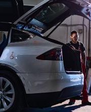 Crash Champions LUXE | EV Certified Repair Rohnert Park West image 1