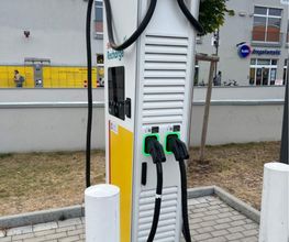Shell Recharge Charging Station Bild 2