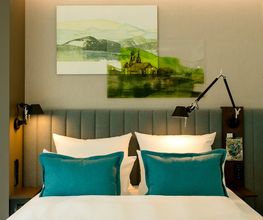 Hotel Motel One Stuttgart-Hauptbahnhof - Room