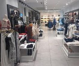 GUESS immagine 4