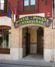 hostal-posada-entrevinas-fachada-01.jpg