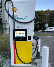 Shell Recharge Charging Station Bild 2