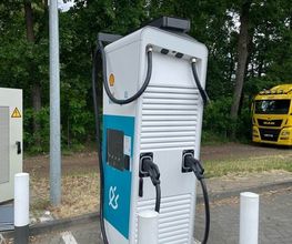Shell Recharge Charging Station Bild 1