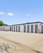 StorageMax Lakeland image 2