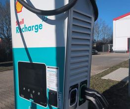 Shell Recharge Charging Station Bild 1