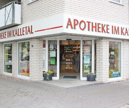 Aussenansicht der Apotheke im Kalletal
