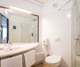 B&B HOTEL Rodez Bourran image 4