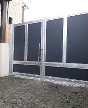 Edelstahltor mit Trespa Platten