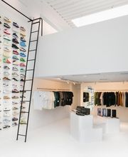 LK | Sneakers & Apparels imagen 5