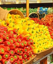 Uncle Giuseppe's Marketplace image 8