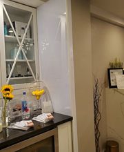 Manhattan Aesthetics image 1